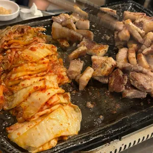 신김치생삼겹살 사진