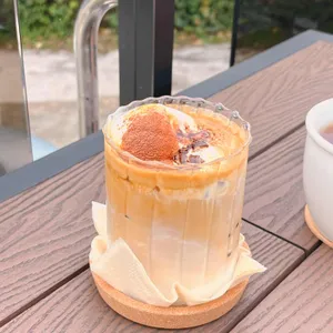 악토버나인 사진
