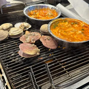 고기품은조개 사진