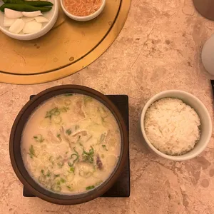 거대돼지국밥 사진