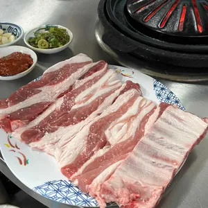 넙딱집 사진