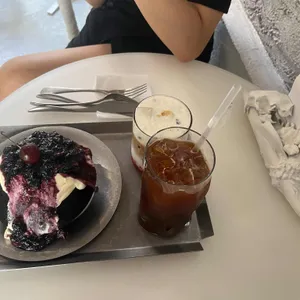 안지 사진