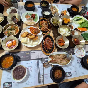 건업리보리밥 사진