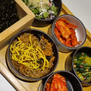 도토리 소반 사진