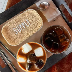 서플라이 사진