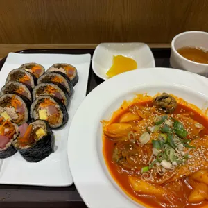 뚠뚠이김밥 사진