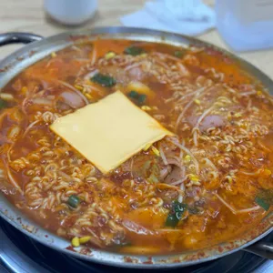 착한부대찌개 사진