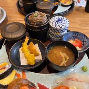 상무초밥 사진