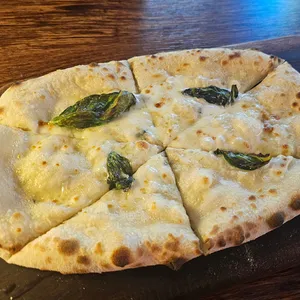 나폴리원피자 사진