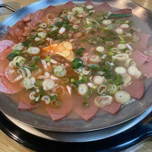 놀부부대찌개 사진