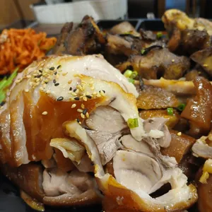 귀한족발 사진