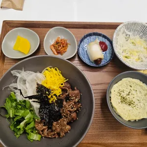 제갈덮밥 사진