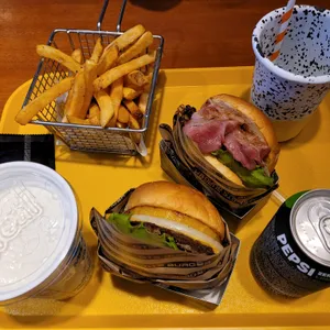 GTS버거 사진