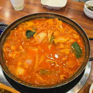 철원오대쌀 갓지은솥밥 사진
