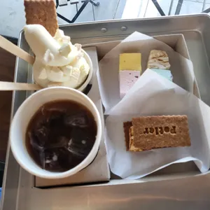 포틀러 사진