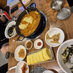옛날생돼지김치찌개 사진