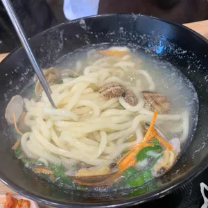 수라칼국수 사진