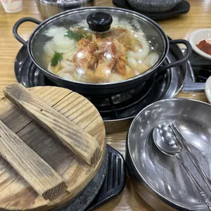 돼지집 사진