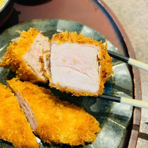 예술작품을 빚다 비즐 사진