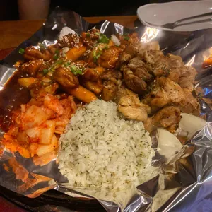 언클스닭오리숯불바베큐치킨 사진