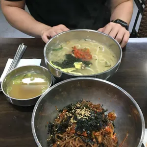 체부동잔치집 사진