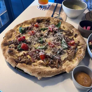 온다 사진