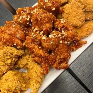 자담치킨 사진