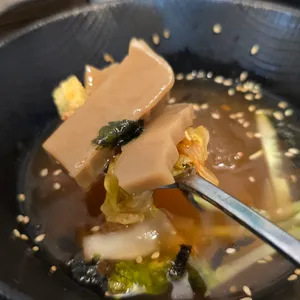 꺼멍도야지 사진
