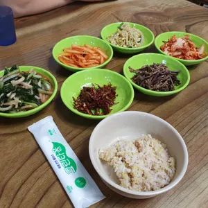 영진네바지락손칼국수 사진