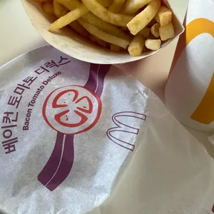 맥도날드 사진