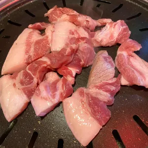 돼지창살무봤나 사진