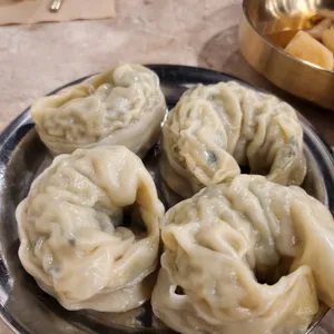 양재옥 사진