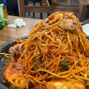 돌솟해물뼈찜 사진
