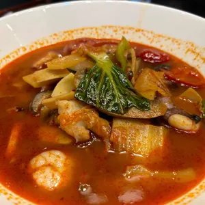 홍보석 사진
