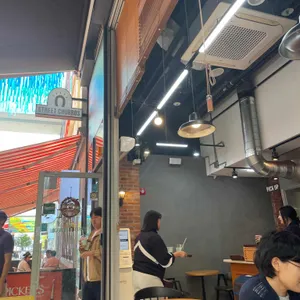 스트릿츄러스 리뷰 사진