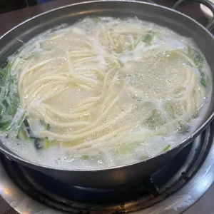 유가네칼국수 사진