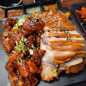 귀한족발 사진
