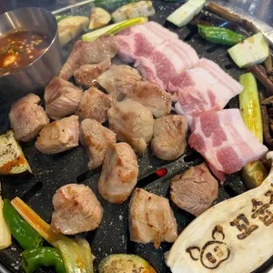 꼬숩집 사진