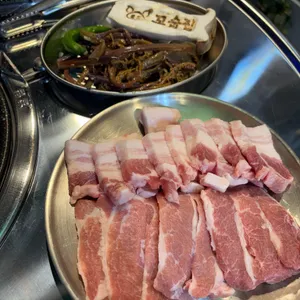 꼬숩집 사진