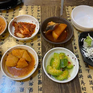 맷돌순두부돌솥밥 사진