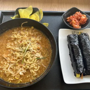 청춘꼬마김밥 사진