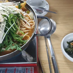 앵콜칼국수 사진