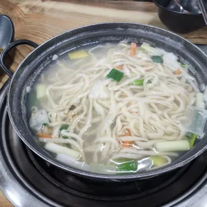 황금 손칼국수 간장게장 사진