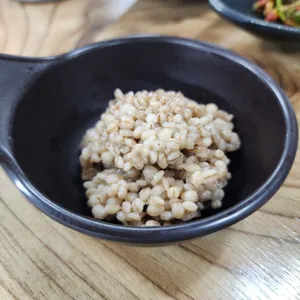 황금 손칼국수 간장게장 사진