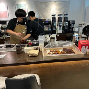 블랙노트 커피로스터스 리뷰 사진