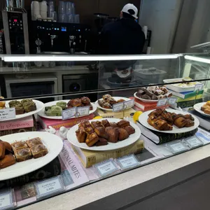 이스터 서울 리뷰 사진