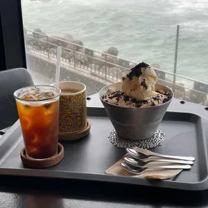 씨씨 카페 사진