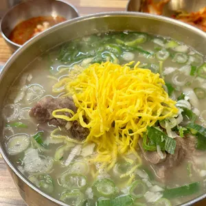 평이담백 뼈칼국수 사진