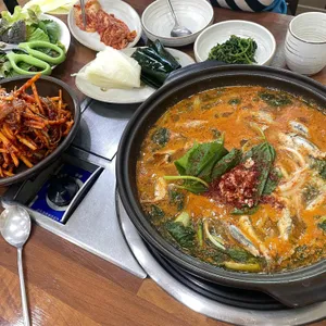 거제멸치쌈밥 사진