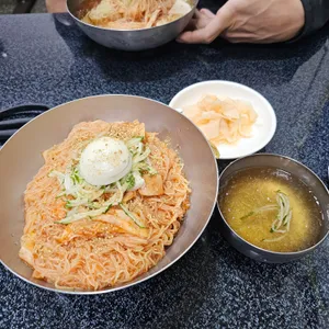 사계절밀면 사진